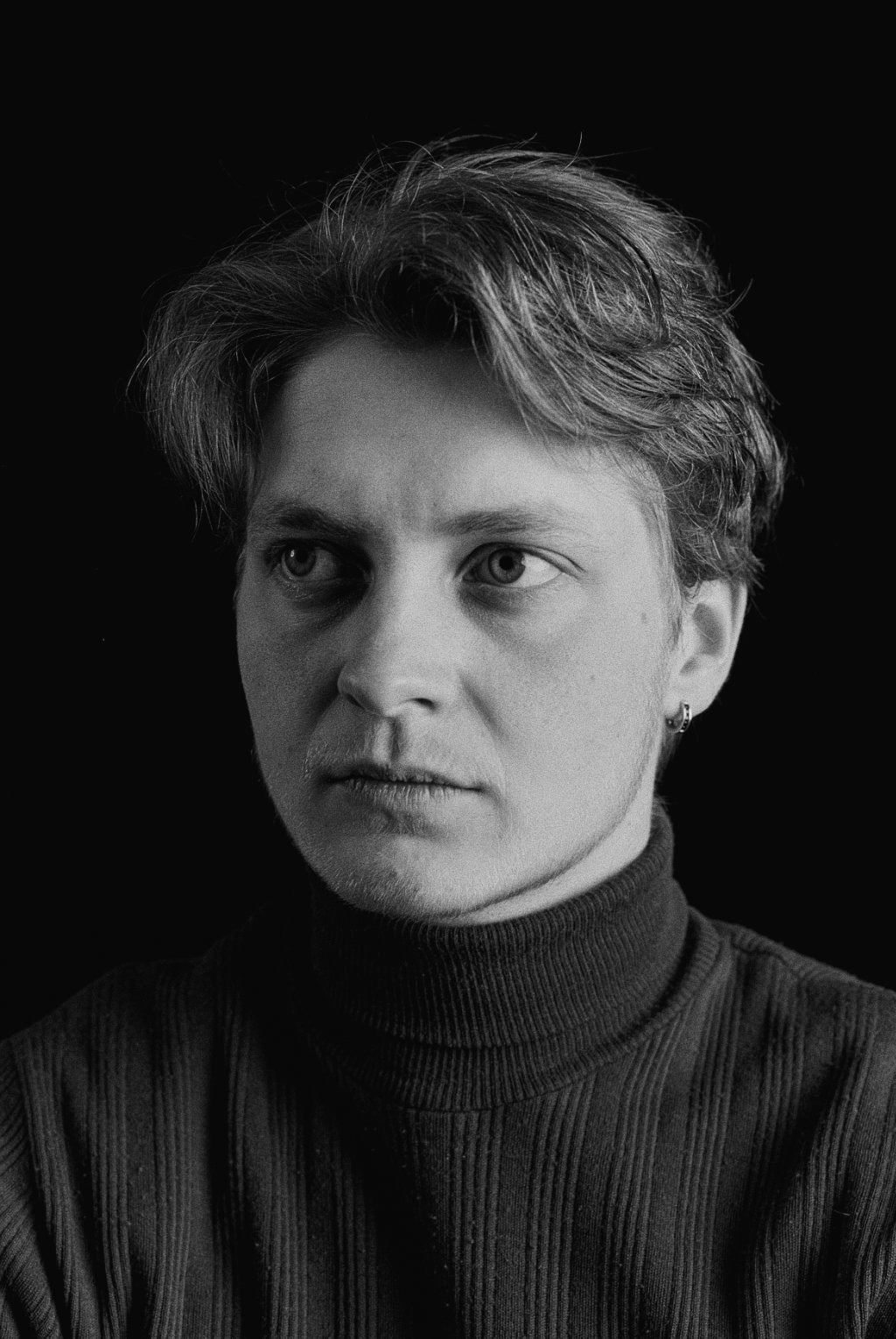 Henning Mittwollen in schwarz weiss.